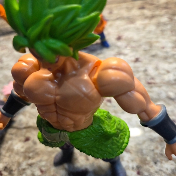 Dragon Ball Z Action Figure Set - Multicolor